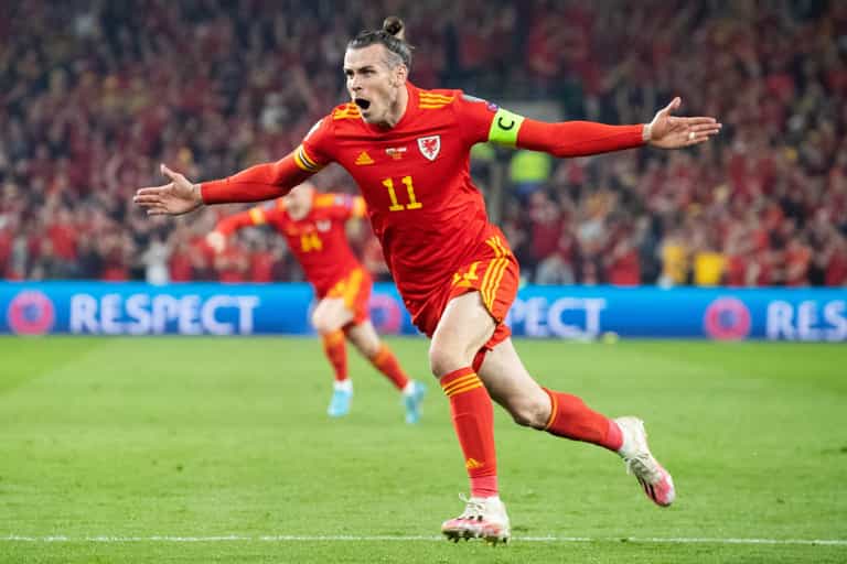 Gareth Bale fires back at Spanish newspaper following Wales victory Gareth Bale fires back at Spanish newspaper following Wales victory