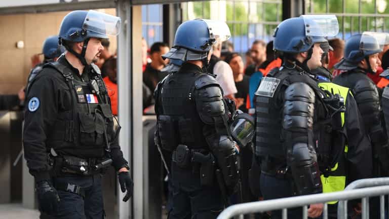 French Sports Minister claims ’30-40,000 fans had fake tickets’ for Champions League final French Sports Minister claims ’30-40,000 fans had fake tickets’ for Champions League final