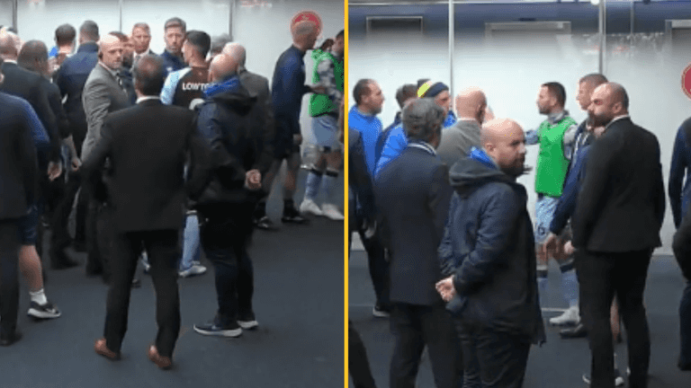 Phil Bardsley in heated tunnel exchange after controversial penalty Phil Bardsley in heated tunnel exchange after controversial penalty