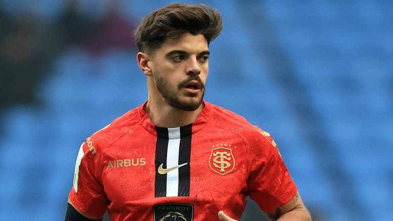 “It’s pathetic!” – Romain Ntamack defended after changing room footage criticised “It’s pathetic!” – Romain Ntamack defended after changing room footage criticised