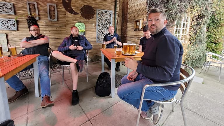 Richard Arnold: A behind the scenes look at how Man United fans’ unlikely meeting with the CEO happened Richard Arnold: A behind the scenes look at how Man United fans’ unlikely meeting with the CEO happened