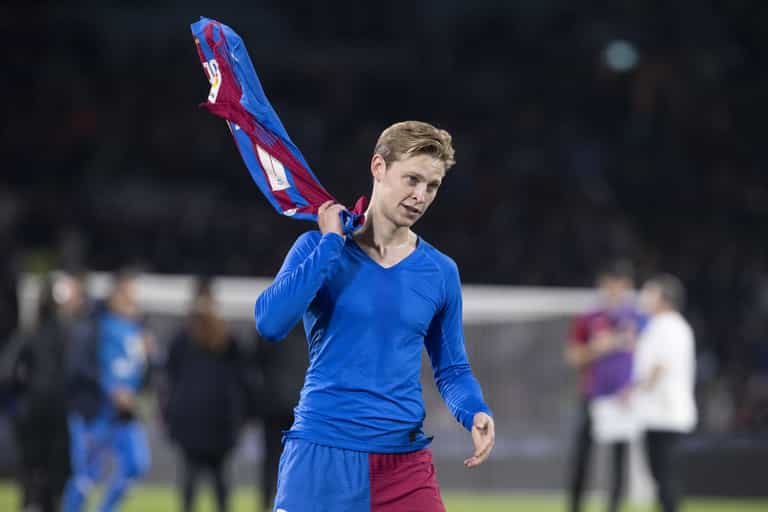 Frenkie de Jong ‘clears out locker’ ahead of Man United move Frenkie de Jong ‘clears out locker’ ahead of Man United move