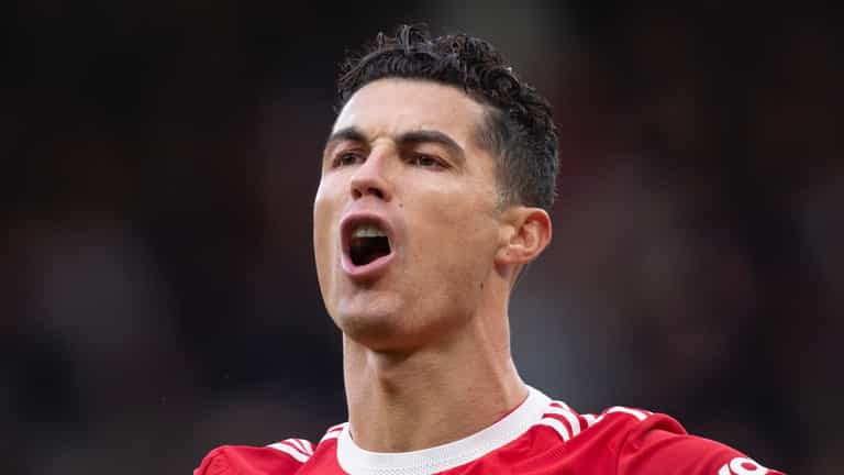 Cristiano Ronaldo hits back at ‘lies’ about his future after Man United meeting Cristiano Ronaldo hits back at ‘lies’ about his future after Man United meeting