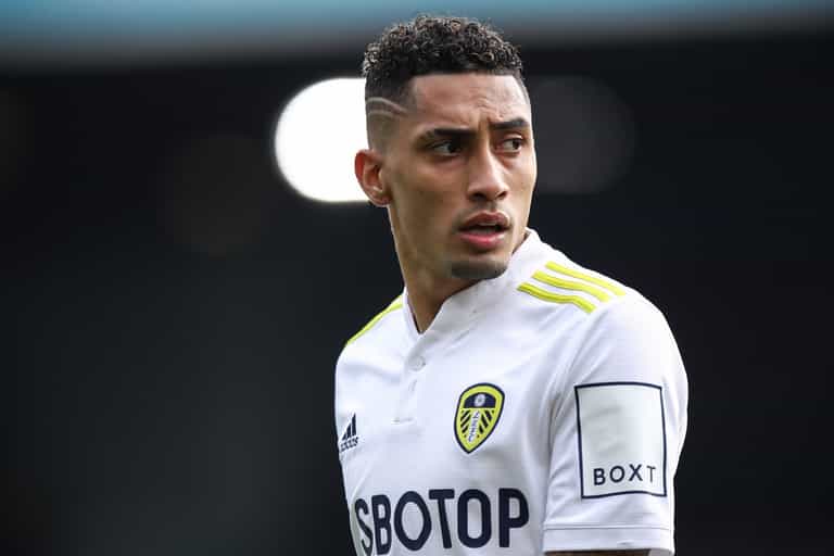 Raphinha sets Barcelona deadline to agree deal with Leeds Raphinha sets Barcelona deadline to agree deal with Leeds