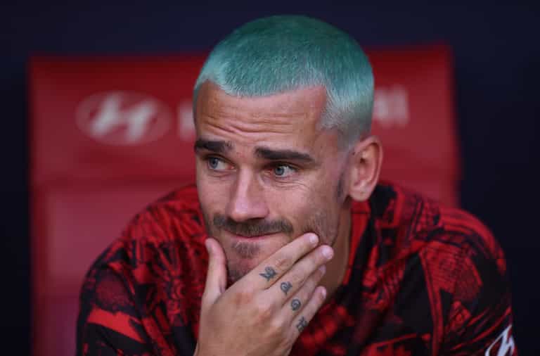 Barcelona fear Atletico Madrid aren’t playing Antoine Griezmann to avoid paying transfer fee Barcelona fear Atletico Madrid aren’t playing Antoine Griezmann to avoid paying transfer fee