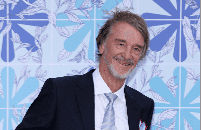 British billionaire Jim Ratcliffe confirms he wants to buy Man United British billionaire Jim Ratcliffe confirms he wants to buy Man United