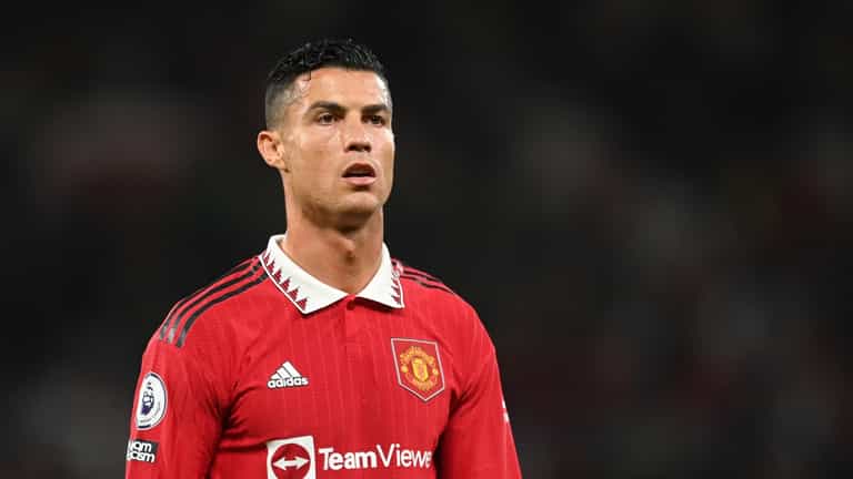 Man United players reportedly view Cristiano Ronaldo as a ‘pain in the a**e’ Man United players reportedly view Cristiano Ronaldo as a ‘pain in the a**e’