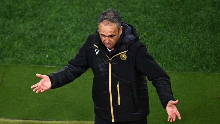 ‘When it happens twice, you have to think about it’ – Armenia manager furious over penalty call in Ireland defeat ‘When it happens twice, you have to think about it’ – Armenia manager furious over penalty call in Ireland defeat