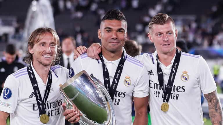 Toni Kroos takes aim at players joining the Premier League for money Toni Kroos takes aim at players joining the Premier League for money