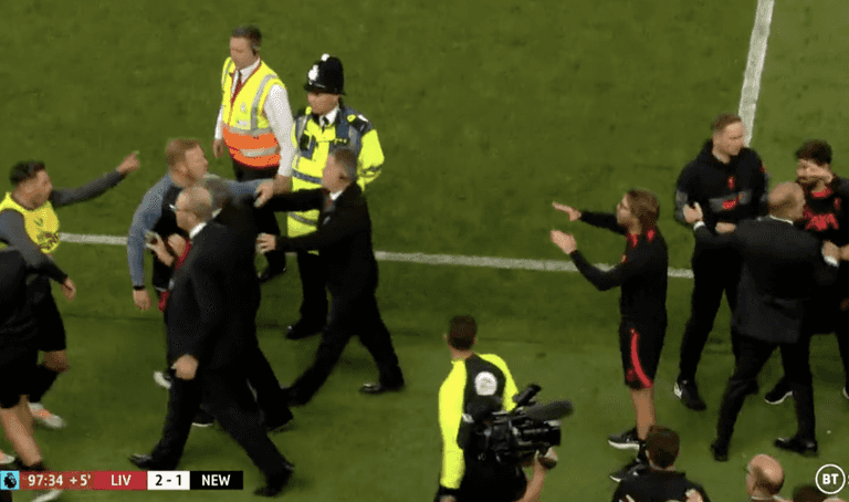 Newcastle coach appears to throw water bottle at Liverpool dugout after late winner Newcastle coach appears to throw water bottle at Liverpool dugout after late winner