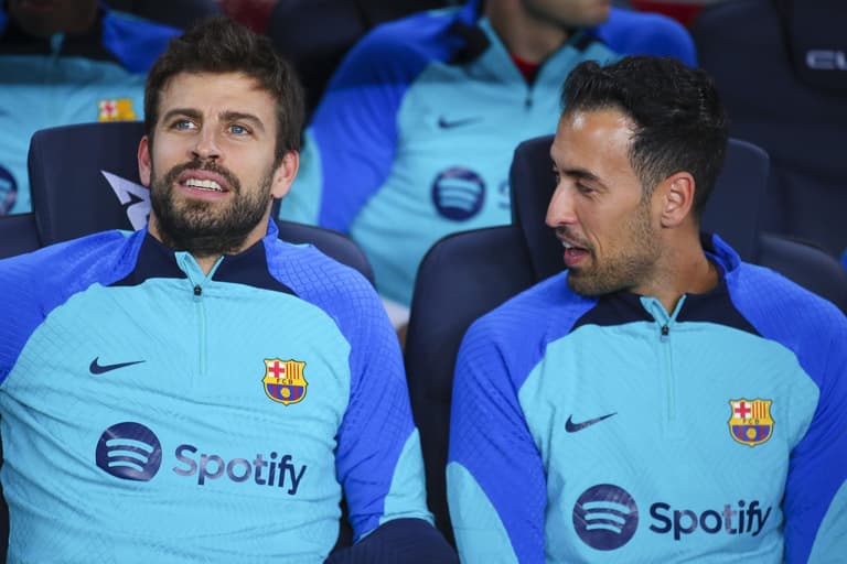 Gerard Piqué and Sergio Busquets booed by Barça fans for refusing to take pay cut Gerard Piqué and Sergio Busquets booed by Barça fans for refusing to take pay cut