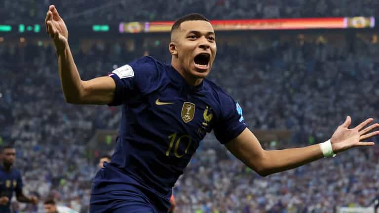 Kylian Mbappe’s x-rated half-time World Cup final team talk has gone viral Kylian Mbappe’s x-rated half-time World Cup final team talk has gone viral