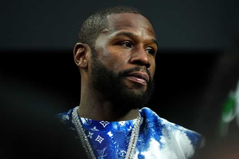 Floyd Mayweather announces his first ever UK fight at the O2 Arena Floyd Mayweather announces his first ever UK fight at the O2 Arena