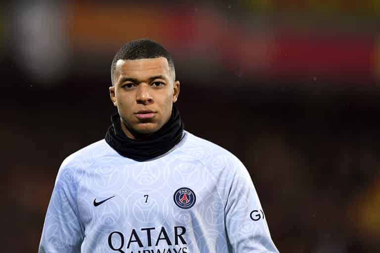 Kylian Mbappe ‘wants out of PSG’ Kylian Mbappe ‘wants out of PSG’