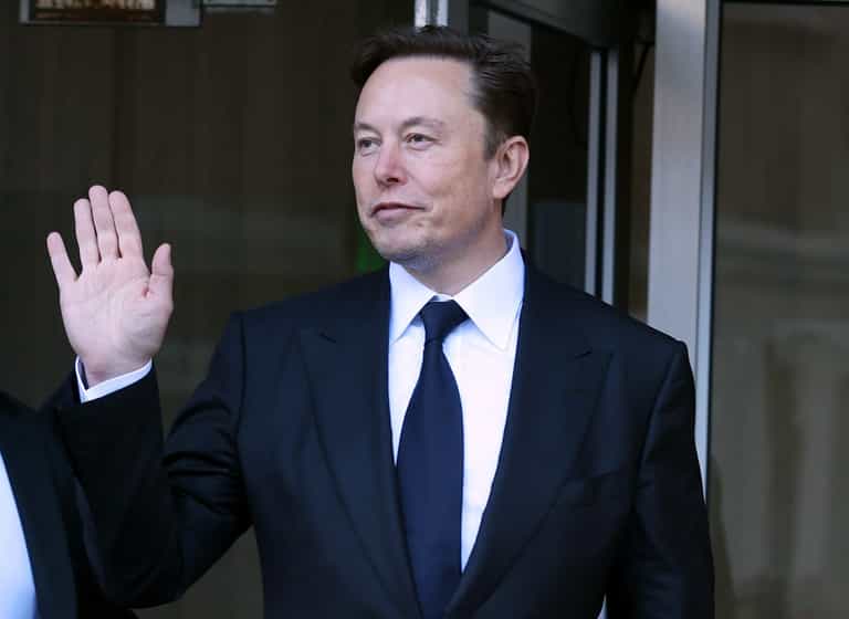 Elon Musk is considering buying Manchester United Elon Musk is considering buying Manchester United