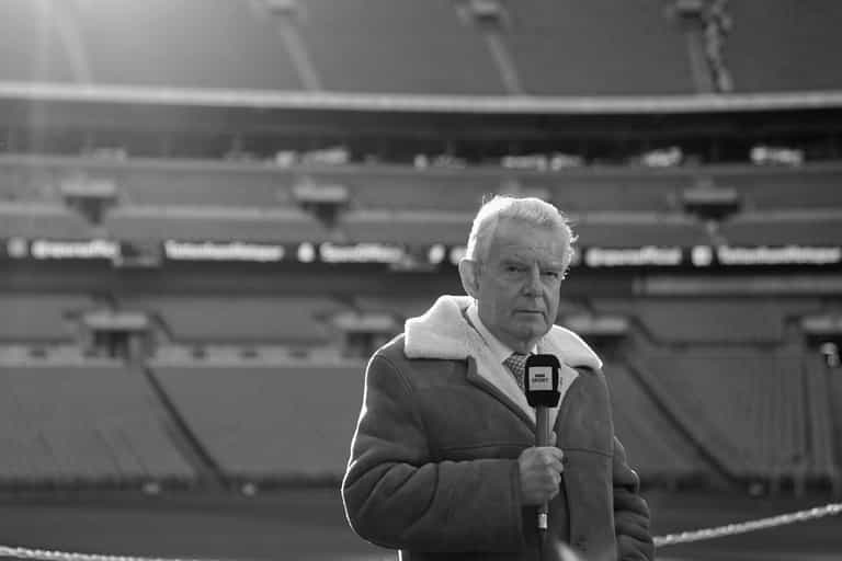 Former BBC commentator John Motson dies aged 77 Former BBC commentator John Motson dies aged 77
