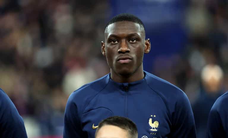 Kylian Mbappé gives his verdict on ‘complete’ Man United transfer target Kylian Mbappé gives his verdict on ‘complete’ Man United transfer target