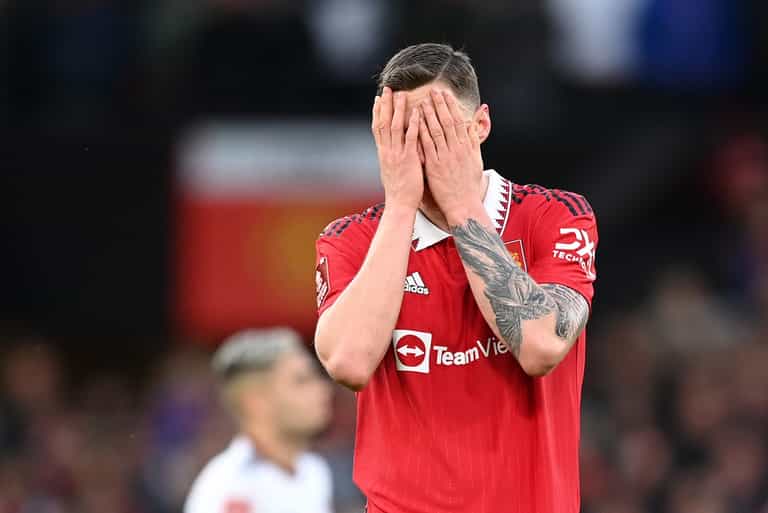Gary Neville makes bold Wout Weghorst claim as Jamie Carragher makes him sweat Gary Neville makes bold Wout Weghorst claim as Jamie Carragher makes him sweat
