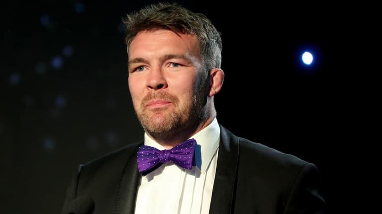 Peter O’Mahony with two best jokes of the night at the Rugby Players Ireland awards Peter O’Mahony with two best jokes of the night at the Rugby Players Ireland awards