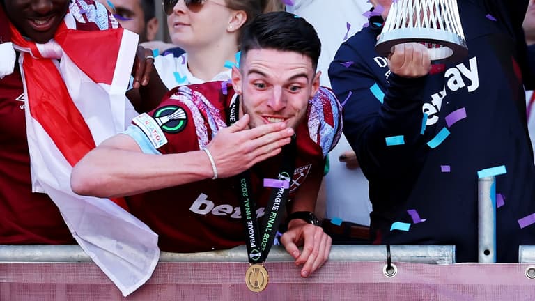 Declan Rice forces double BBC apology on his behalf during West Ham homecoming Declan Rice forces double BBC apology on his behalf during West Ham homecoming