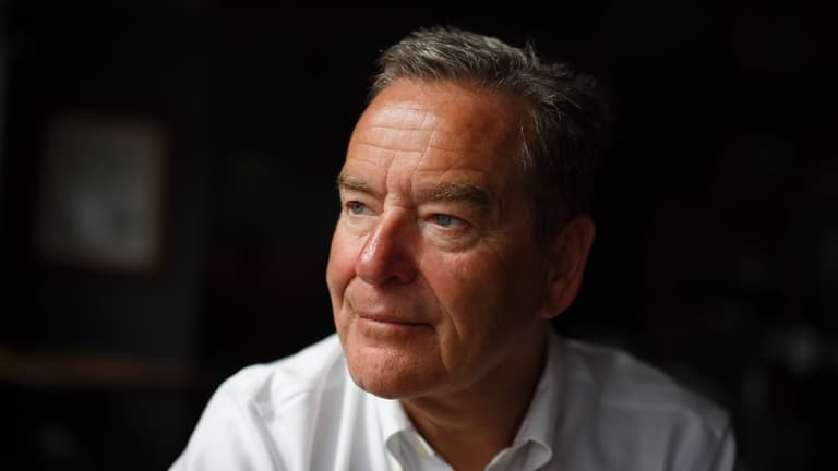 Jeff Stelling enters talks with BBC and Amazon over presenting role Jeff Stelling enters talks with BBC and Amazon over presenting role