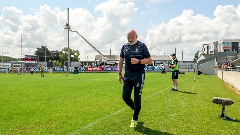 Kildare boss Glenn Ryan facing two lengthy bans for referee incidents Kildare boss Glenn Ryan facing two lengthy bans for referee incidents