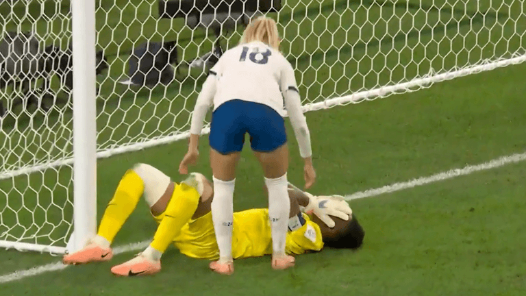 England star makes class gesture to Nigeria goalkeeper, as Lauren James ‘has Rooney moment’ England star makes class gesture to Nigeria goalkeeper, as Lauren James ‘has Rooney moment’