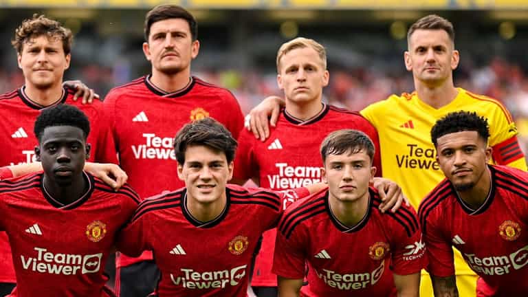 Man United could move four more senior stars on before Premier League season starts Man United could move four more senior stars on before Premier League season starts