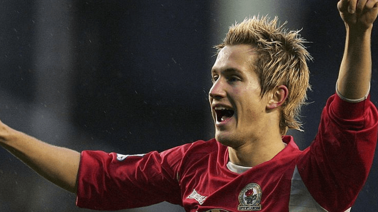 Quiz: Name these 20 Premier League midfielders from the 2000s Quiz: Name these 20 Premier League midfielders from the 2000s