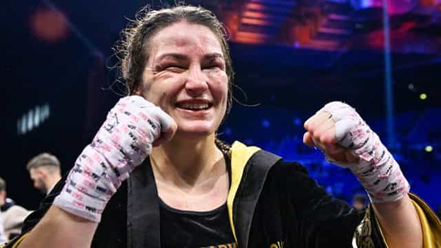 Katie Taylor deftly turns tables on reporter after Croke Park question Katie Taylor deftly turns tables on reporter after Croke Park question