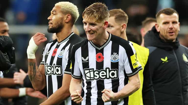 New technology reveals whether ball did go out during Newcastle v Arsenal New technology reveals whether ball did go out during Newcastle v Arsenal