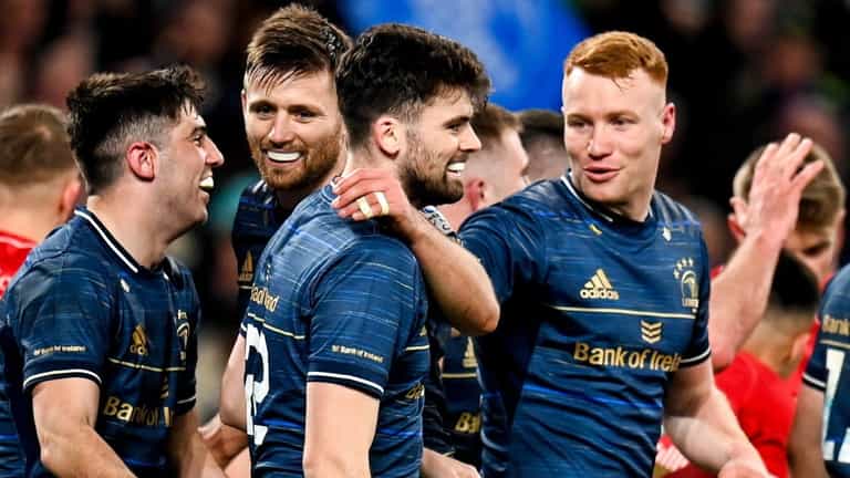 Leinster urged to give Ciarán Frawley 10 jersey after tough Ross Byrne news Leinster urged to give Ciarán Frawley 10 jersey after tough Ross Byrne news