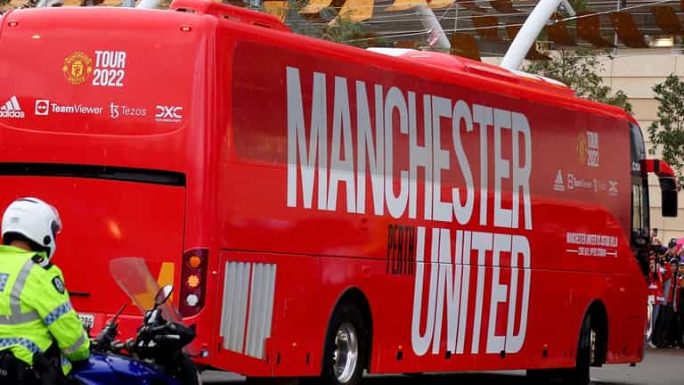 Liverpool issue statement after fan throws bottle at Man United bus outside Anfield Liverpool issue statement after fan throws bottle at Man United bus outside Anfield