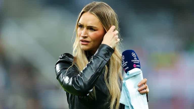 Laura Woods hits back after Joey Barton says women shouldn’t speak on men’s football Laura Woods hits back after Joey Barton says women shouldn’t speak on men’s football
