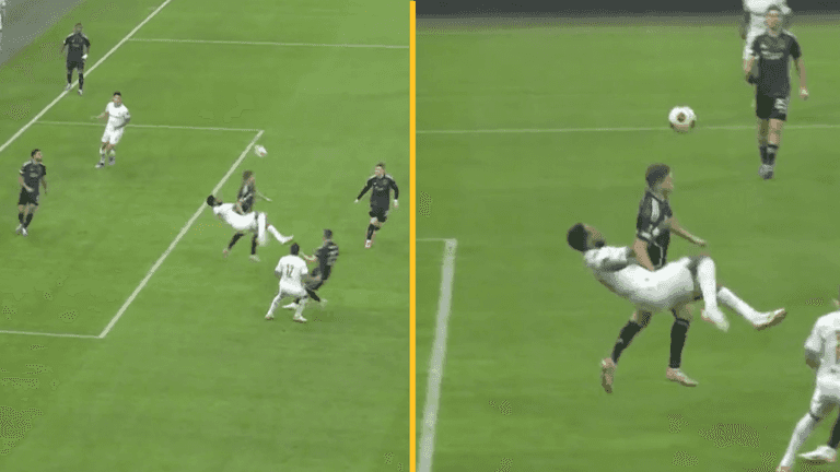 Aubameyang scores stunning overhead kick in Europa League clash Aubameyang scores stunning overhead kick in Europa League clash