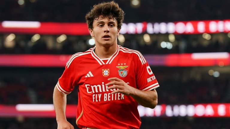 Man United identify ‘priority signing’ as they prepare to let striker leave Man United identify ‘priority signing’ as they prepare to let striker leave