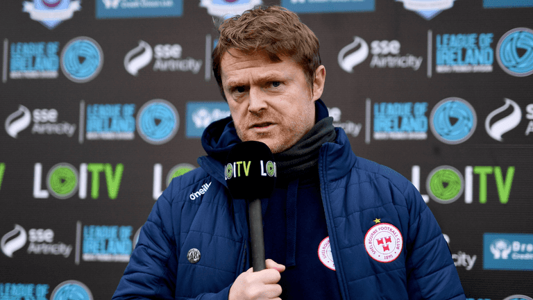 Shelbourne and Damien Duff release statement after linesman was struck by object Shelbourne and Damien Duff release statement after linesman was struck by object