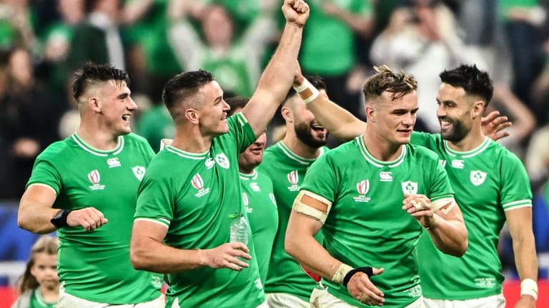 “What’s wrong with you?!” – World Cup doc shows Springbok dressing room reaction to Ireland loss “What’s wrong with you?!” – World Cup doc shows Springbok dressing room reaction to Ireland loss