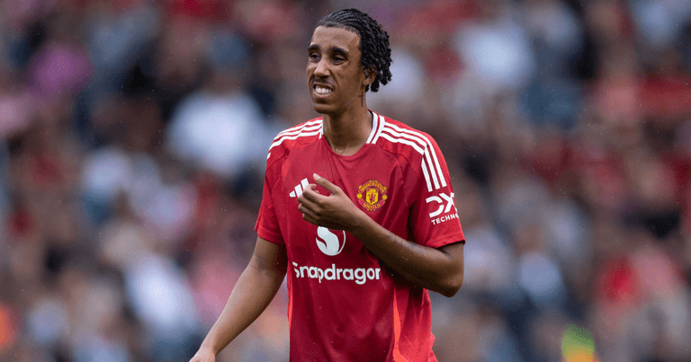 Leny Yoro return date set as Man United star suffers metatarsal injury Leny Yoro return date set as Man United star suffers metatarsal injury