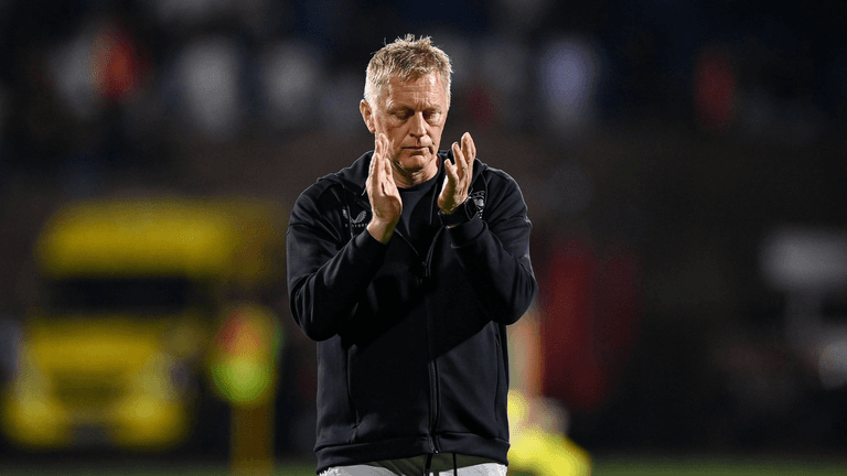 Fans call for Hallgrimsson sacking and already have a replacement Fans call for Hallgrimsson sacking and already have a replacement