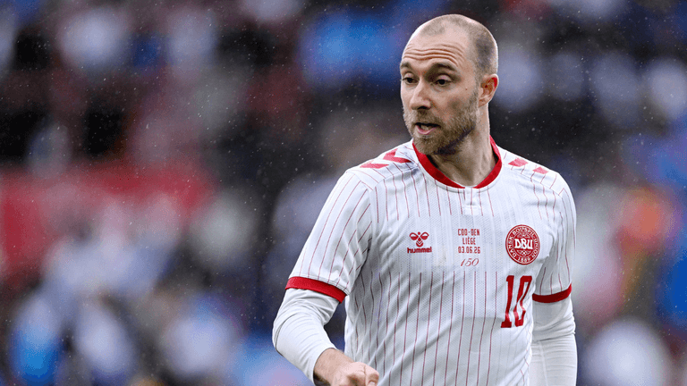 Christian Eriksen collapses on pitch in friendly for Denmark Christian Eriksen collapses on pitch in friendly for Denmark