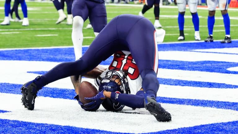 ‘What are you doing?!’ – Houston Texans fans are furious their team finally won a game ‘What are you doing?!’ – Houston Texans fans are furious their team finally won a game