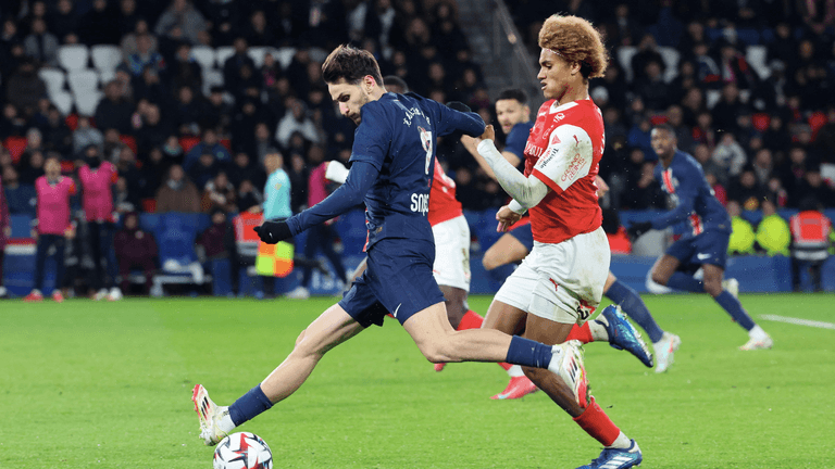 Irish star earns praise for Ligue 1 debut against European giants Irish star earns praise for Ligue 1 debut against European giants