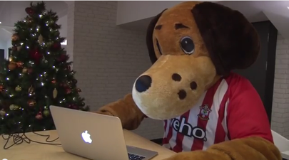 Video: Southampton mascot plays Cupid for love-struck fan