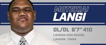 American college recruits a high school student who’s an absolute mountain of a man