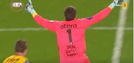 VIDEO: Stop what you are doing because a goalkeeper has scored an equaliser… from midfield