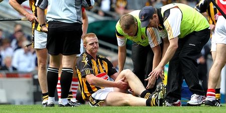 VIDEO: This may give anyone who’s suffered an ACL injury a few nightmares